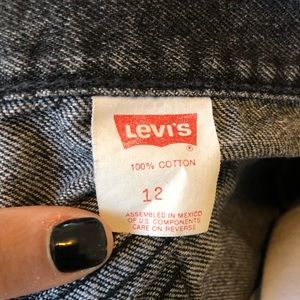 Vintage acid wash Levi mom jeans